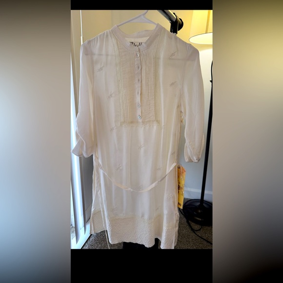 Da-Nang Dresses & Skirts - 💥Da-Nang Ivory Button-Up Dress💥